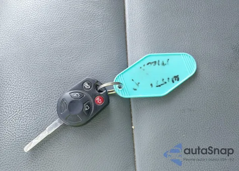 2017 Ford Transit-250 z USA, uszkodzony, nr VIN 1FTYR1CM5HKB03315